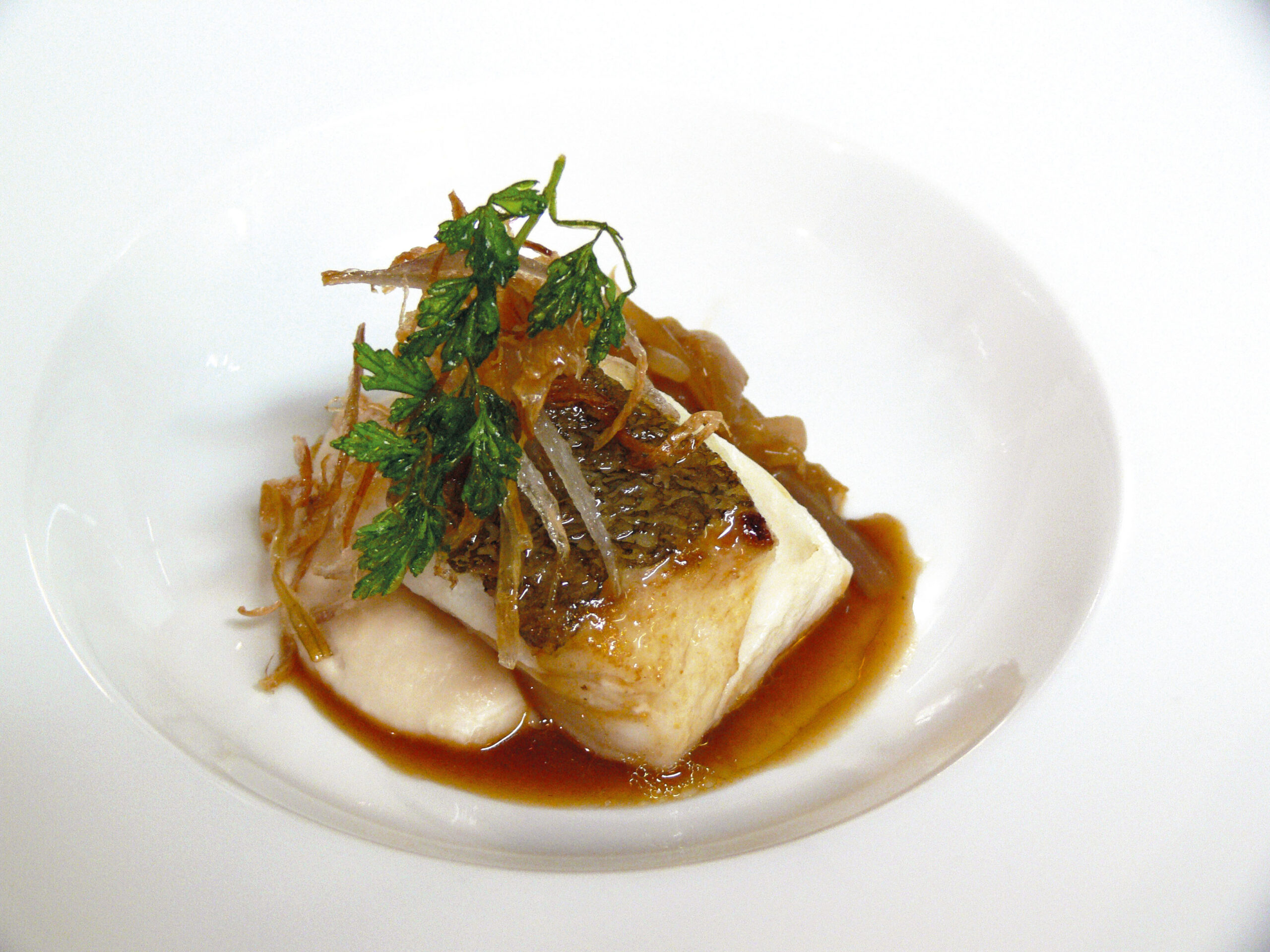 cabillaud rôti aux échalions confits