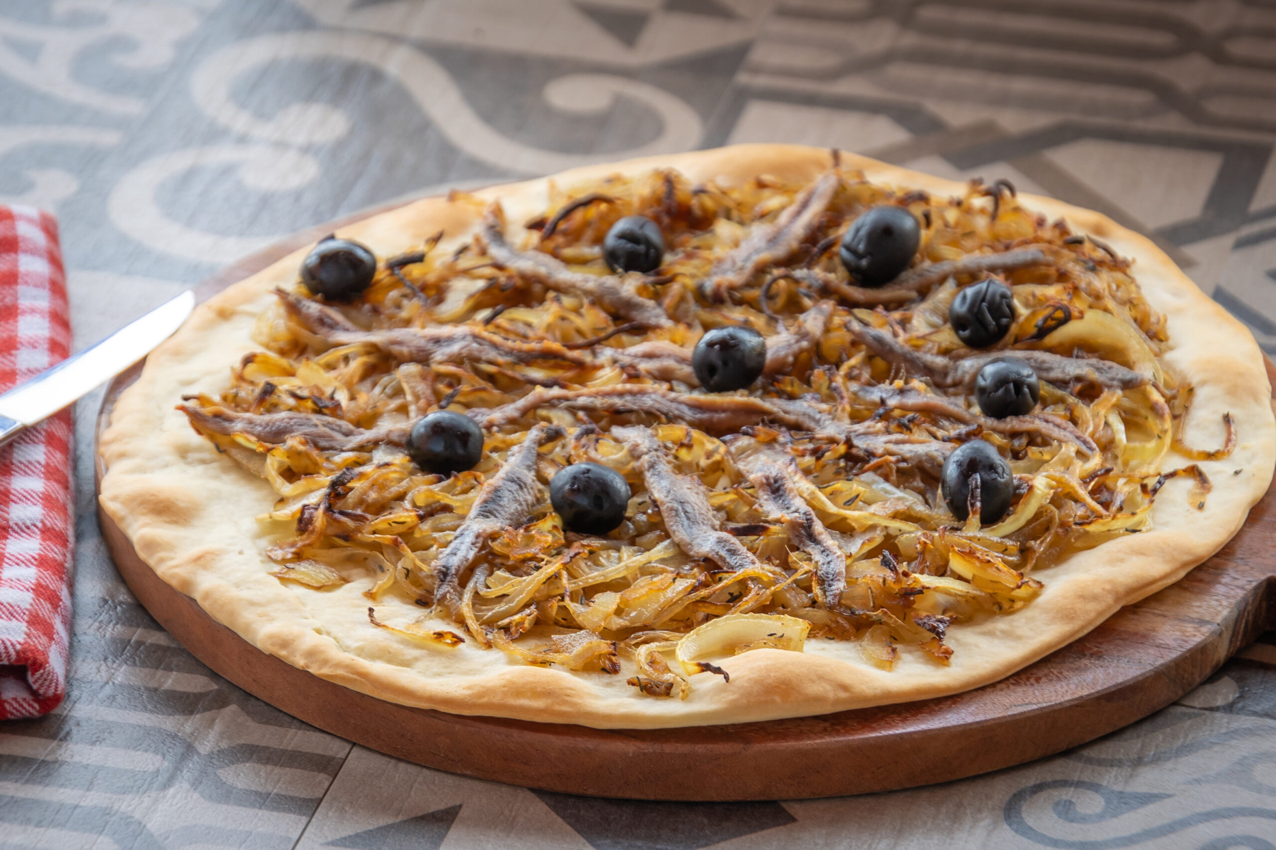 Pissaladière gourmande – Recette traditionnelle et savoureuse